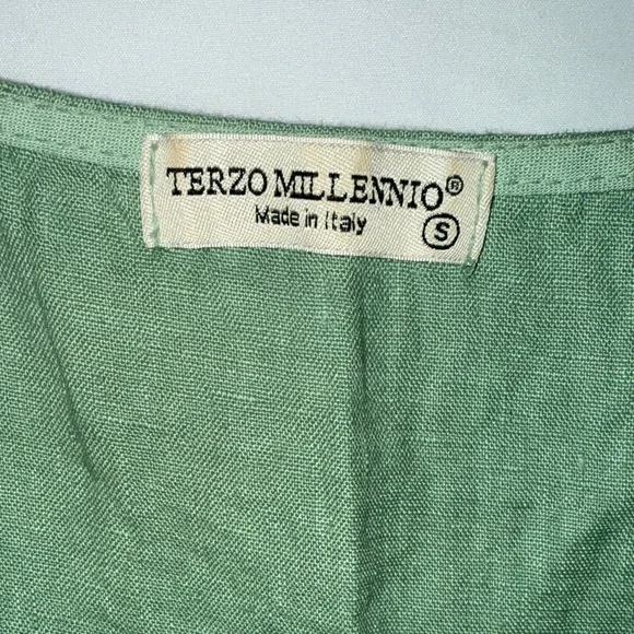 Terzo Millennio Linen Blouse with Embroidery made in Italy - Picture 2 of 7